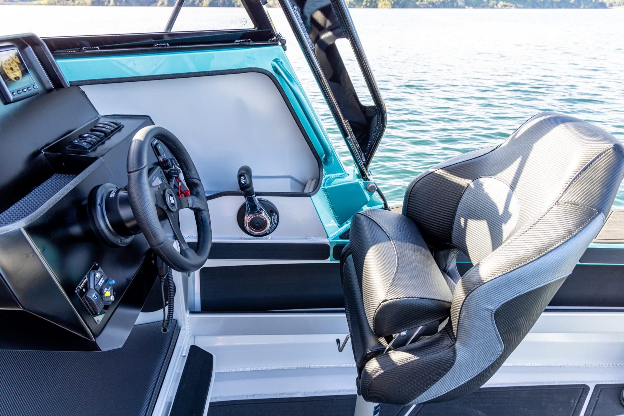 575WMGT_PRO_interior-3-scaled